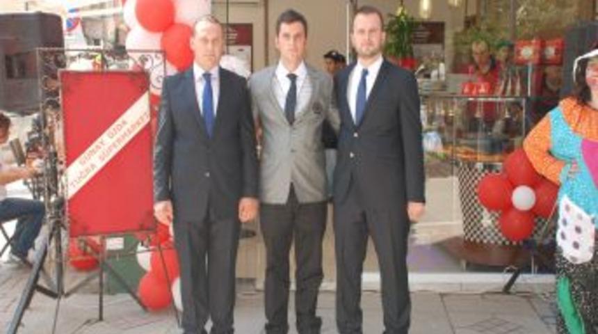 G&ouml;&ccedil;men B&ouml;rek&ccedil;isi A&ccedil;ıldı