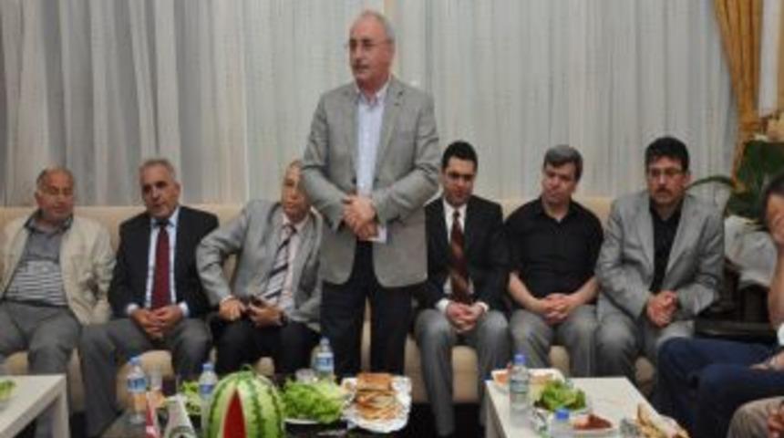 Diyarbakır Hemşehri Derneklerinin Y&ouml;neticileri Buluştu