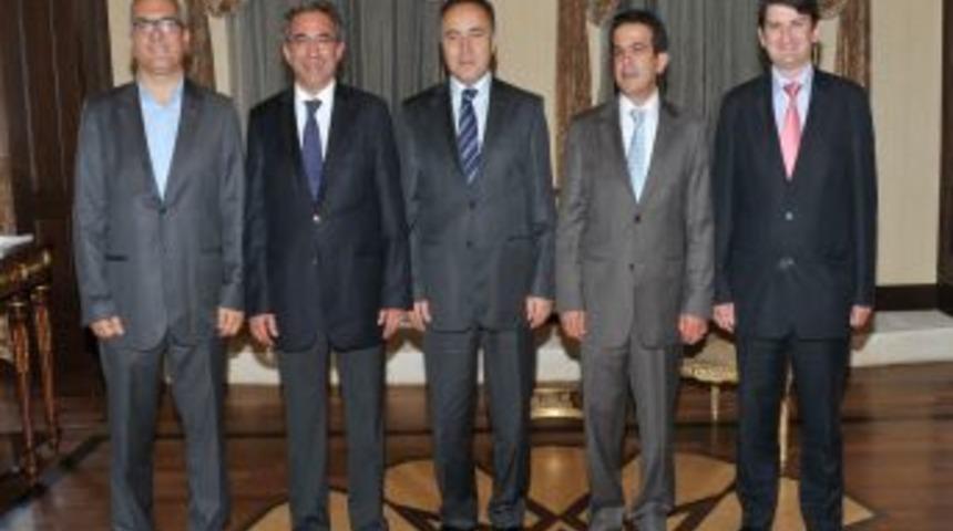 Antalya, &Ccedil;i&ccedil;ek Festivali&rsquo;ne Hazırlanıyor