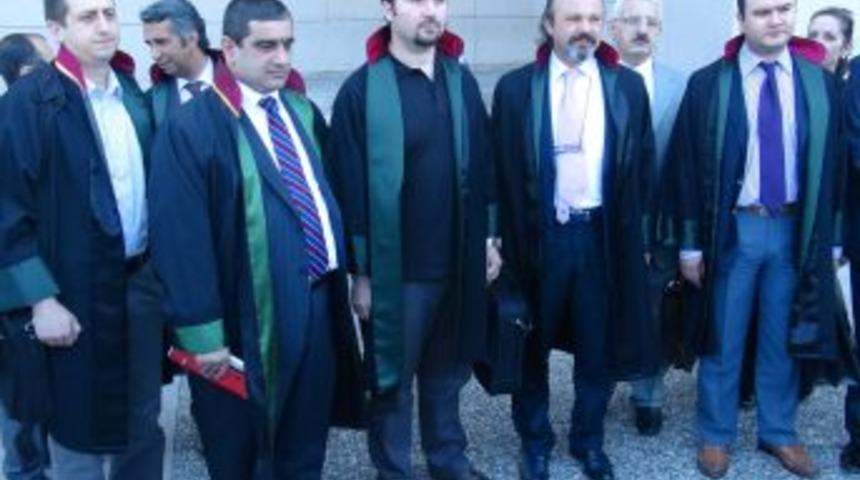 Balyoz Avukatları, Mahkeme Heyetini HSYK'ya Şikayet Edecek