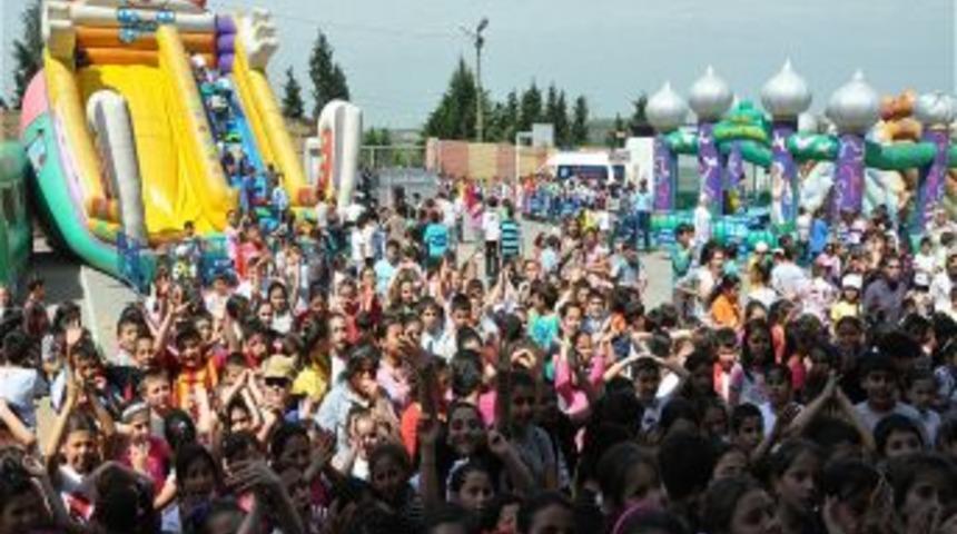Ey&uuml;pl&uuml; &Ccedil;ocuklar Şenlikte Doyasıya Eğlendi