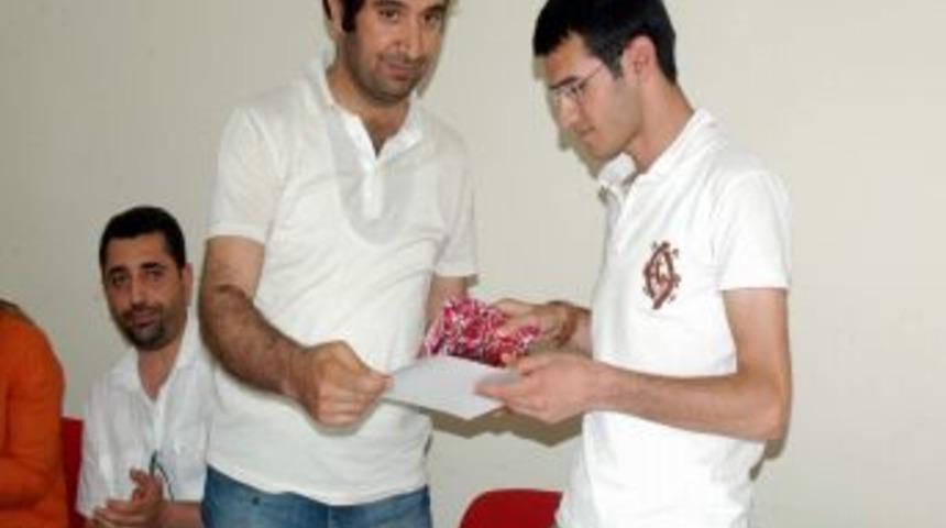 Engelliler &Ouml;d&uuml;llendirildi