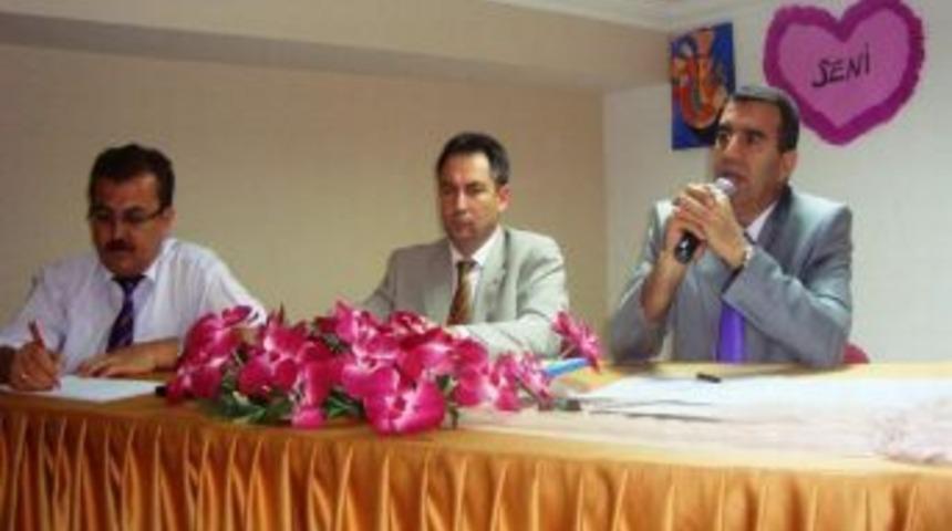 &Ouml;demiş Milli Eğitimden Bilgilendirme Toplantısı. Merkezde 5 Tane Ortaokul, 12 Tane İlkokul Olacak