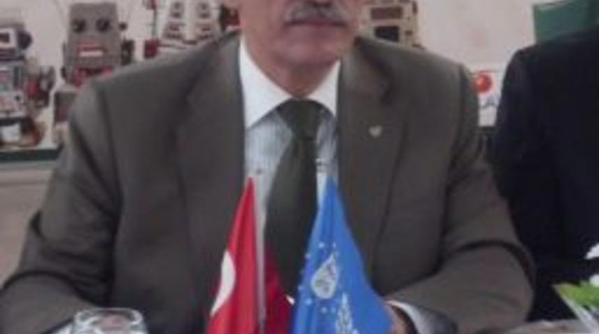 Robotlar Futbol Ma&ccedil;ı Yapacak