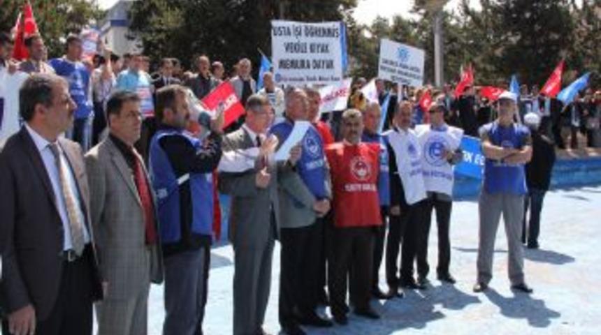 T&uuml;rkiye Kamu Sen'den "iş Bırakma Eylemi" A&ccedil;ıklaması