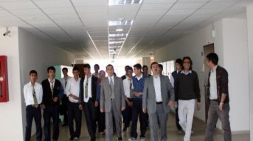 Lise &Ouml;ğrencilerinden Bitlis Eren &Uuml;niversitesi'ne Gezi