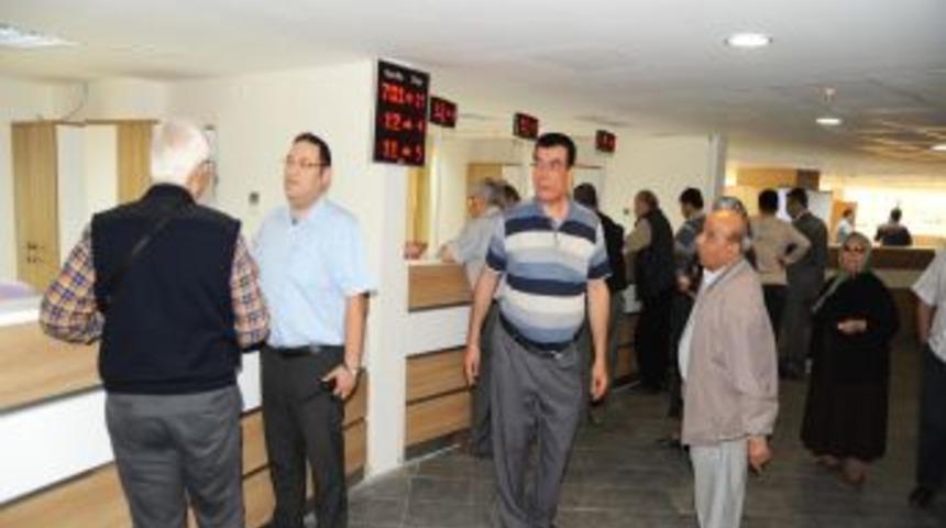 Yeni Hizmet Binasına Vatandaştan Yoğun İlgi