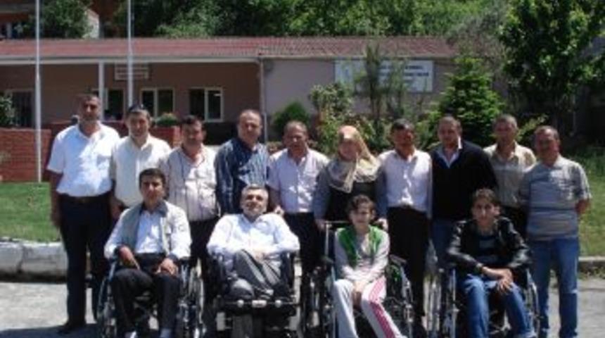 Erdemir Liman Müdürlüğünden Engellilere Tekerlekli Sandalye