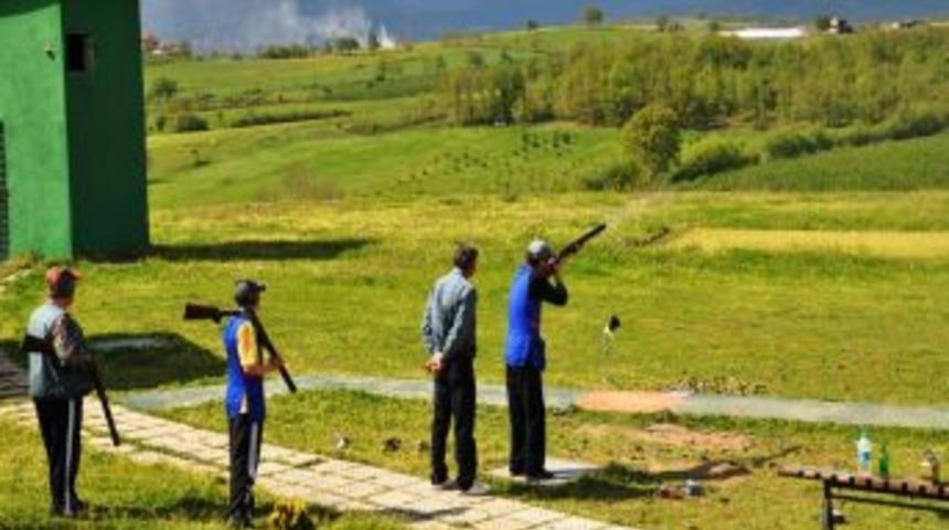 Atıcı Ve Avcılık Sporculara D&uuml;zce'de Yarışacak