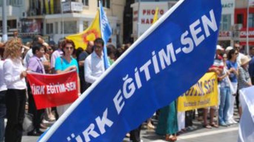 Armaris'te Kamu &Ccedil;alışanları İş Bıraktı