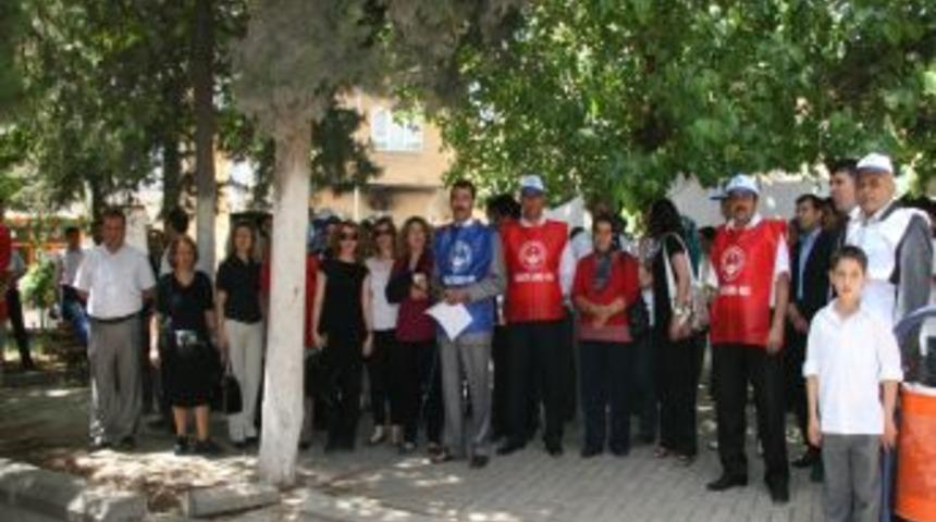 Kamu-Sen Meydanlara İndi