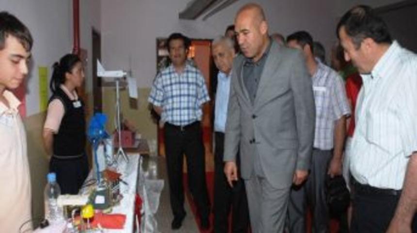 Sakarya İlk&ouml;ğretim Okulu'nda Yılsonu Resim Ve El İşi Sergisi A&ccedil;ıldı