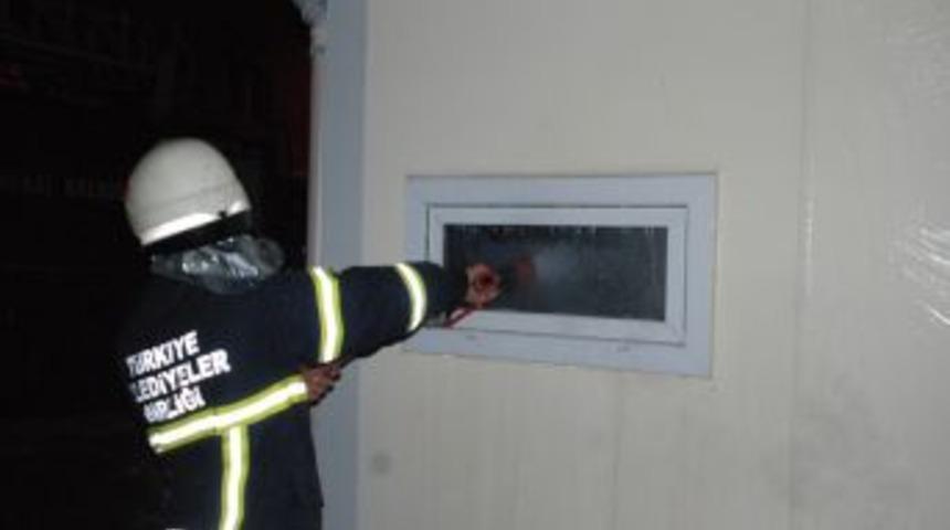 Market Alevlere Teslim Oldu