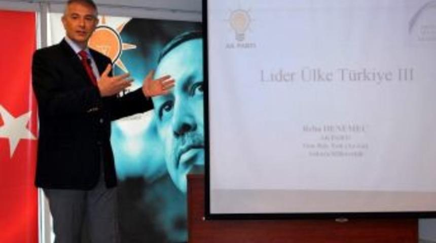 Reha Deneme&ccedil; Siyaset Akademisi'ne Konuk Oldu