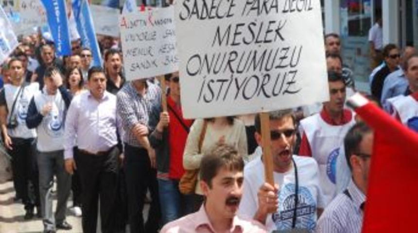 Memurlar Giresun'da Da Eylemde