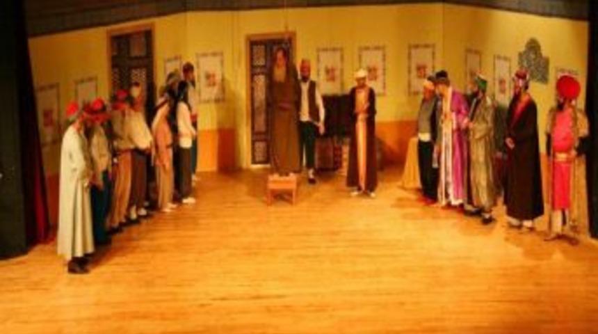 "pir Sultan Abdal" Seyircisi İle Buluşuyor