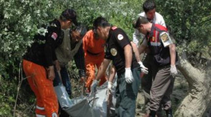 K&ouml;pr&uuml;den Atlayan Kadının Cesedi 83 G&uuml;n Sonra Bulundu