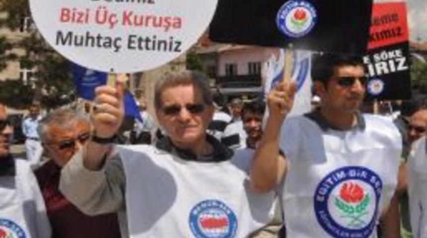 Eğitimciler Zam Eyleminde