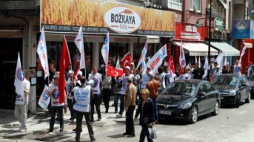 Boz&uuml;y&uuml;k'te &Ouml;ğretmenler İş Bıraktı