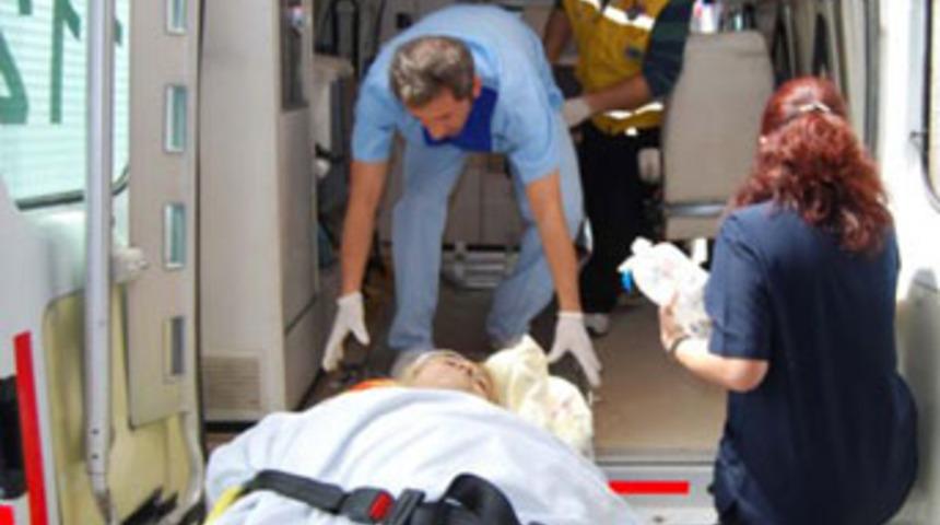 Boşanmak isteyen eşini vurdu