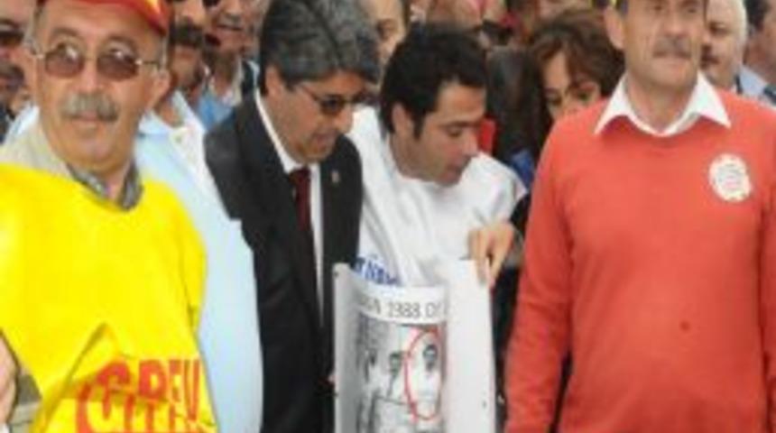 KESK Sivas&rsquo;ta Iş Bırakma Eylemi Yaptı