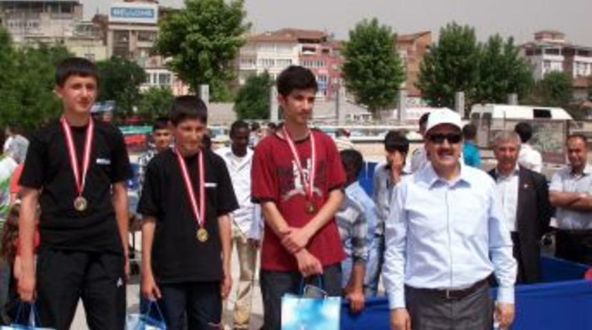 A&ccedil;ık Alan Masa Tenisi Ş&ouml;leni'nde &Ouml;d&uuml;ller Sahiplerini Buldu