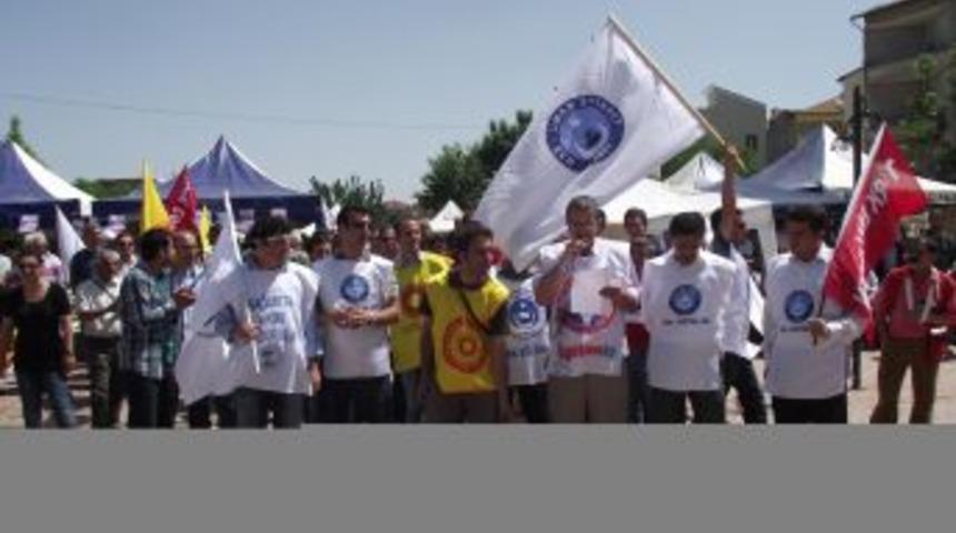 İş Bırakma Eylemine Belediye Başkanı Da Destek Verdi