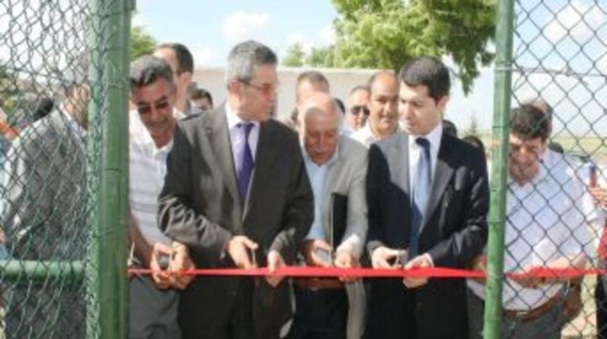 K&ouml;y Okuluna 70 Bin Liralık &Ccedil;ok Ama&ccedil;lı Spor Tesisi A&ccedil;ıldı