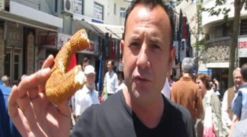 Asgari &Uuml;cretli Iş&ccedil;i, H&uuml;k&uuml;meti Değil Eylem Yapan Memurları Protesto Etti