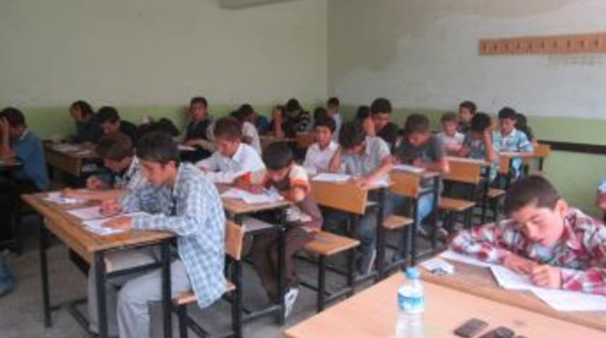 Sasonlular Okudukları Kitaptan Sınava Girdi