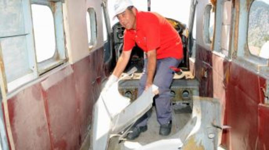 44 Yaşındaki U&ccedil;ak Akdeniz'in Sularına G&ouml;m&uuml;lecek