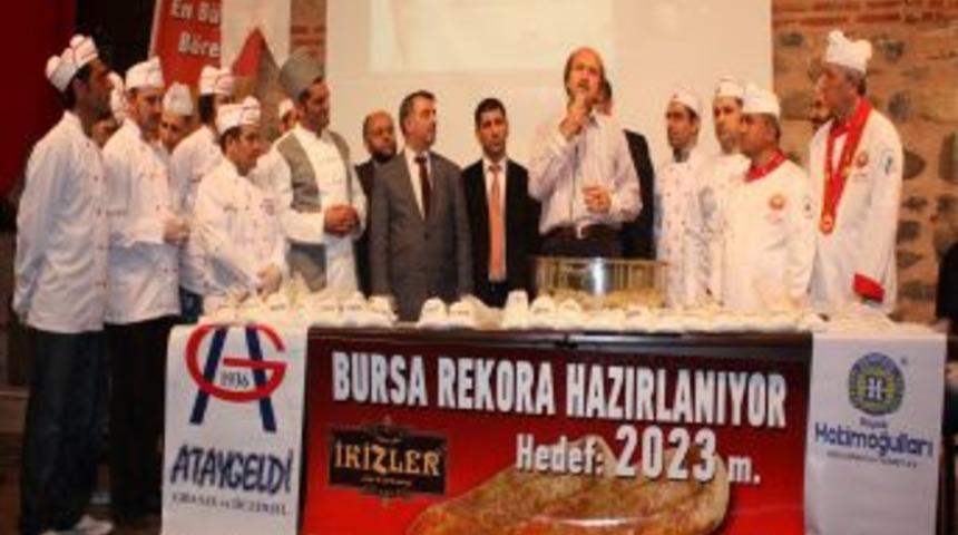 Rekor B&ouml;reğin Hamuru 81 İlden Gelen Unla Karıştırıldı