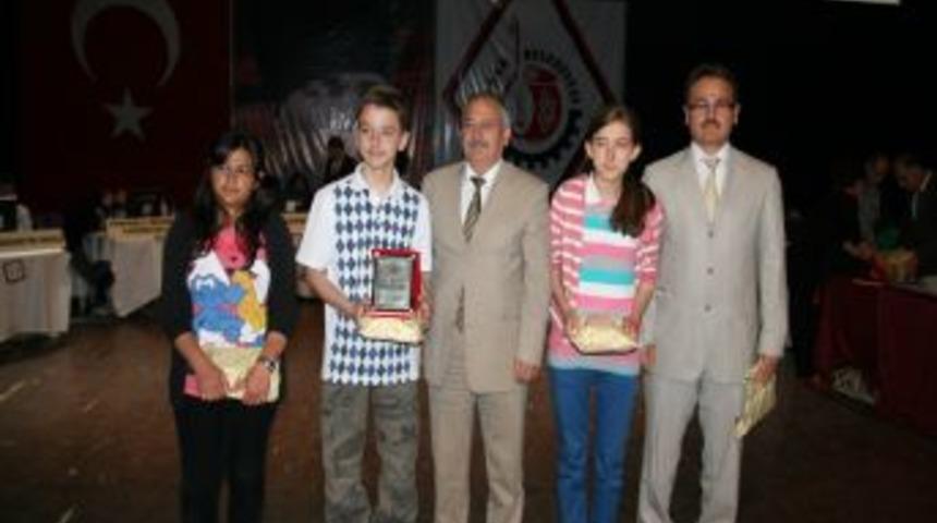 Uşak'ta İlk&ouml;ğretim Okulları Arasında Genel K&uuml;lt&uuml;r Ve Bilgi Yarışması D&uuml;zenlendi