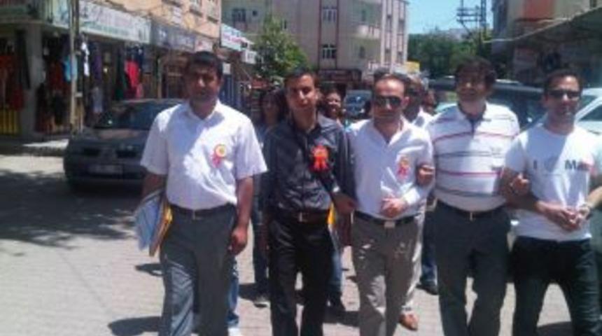 İdil'de Kamu Emek&ccedil;ileri Grev Yaptı