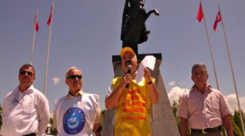 Milas'ta Memurlar Grev Yaptı