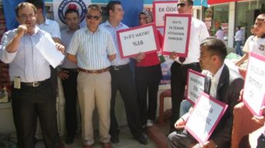 Eğitim-Bir-Sen'den Hükümetin Önerdiği Zam Oranına Tepki