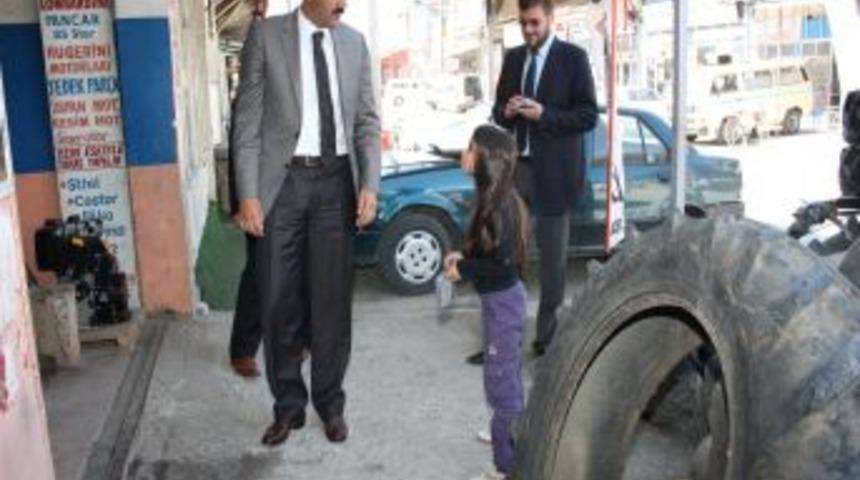 K&uuml;&ccedil;&uuml;k Kız Başkan Bayram'dan Ne İstedi