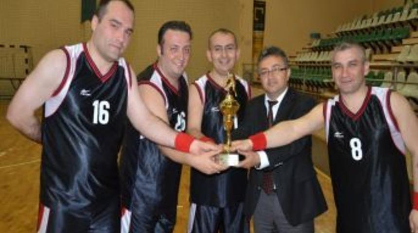 Osmangazi'de Basketbol R&uuml;zgarı Esti