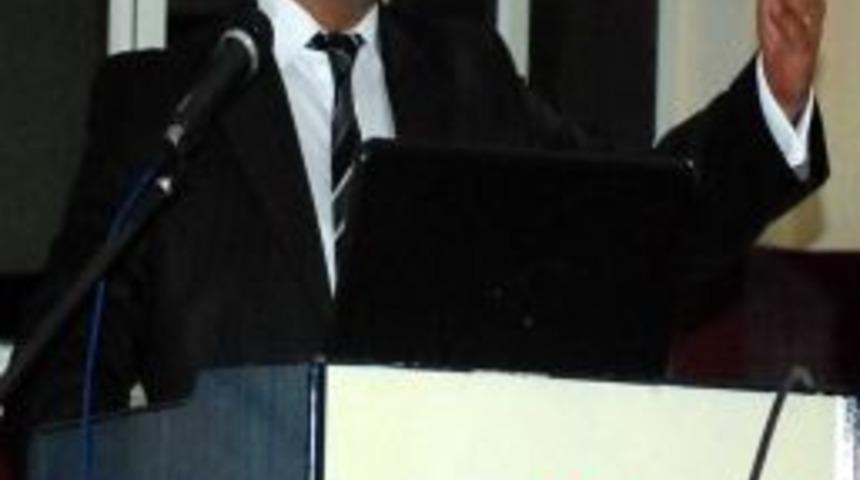 Nizip'te "atat&uuml;rk Ve Spor" Konulu Konferans D&uuml;zenlendi