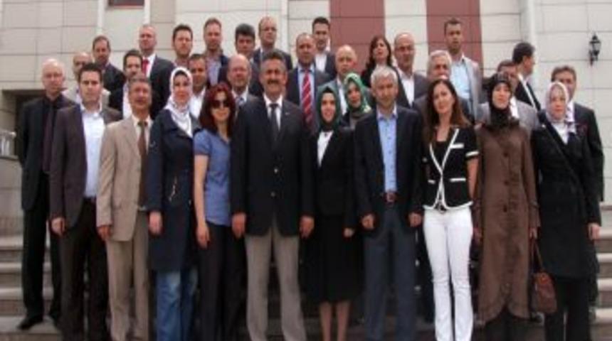 Ak Parti D&uuml;zce İl Başkanı Kaşıkoğlu Mazbatasını Aldı