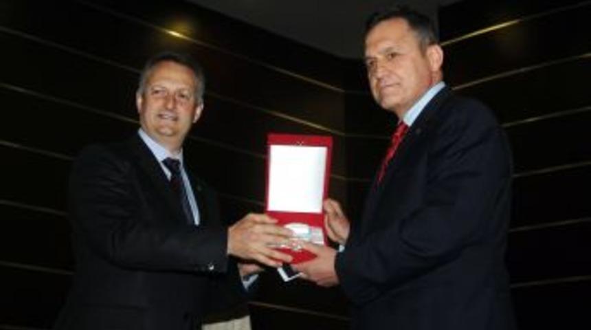 Hacettepe &Uuml;niversitesi Rekt&ouml;r&uuml; Tuncer: "biz İyi İnsan Yetiştirirsek Başarılı Oluruz.