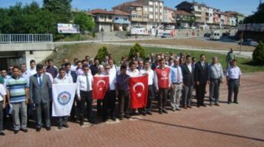 Alaplı'da öğretmenler eylem yaptı