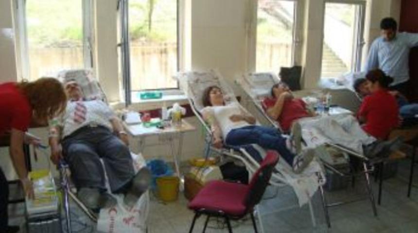 Alaplı İMKB EML kan bağışı yaptı