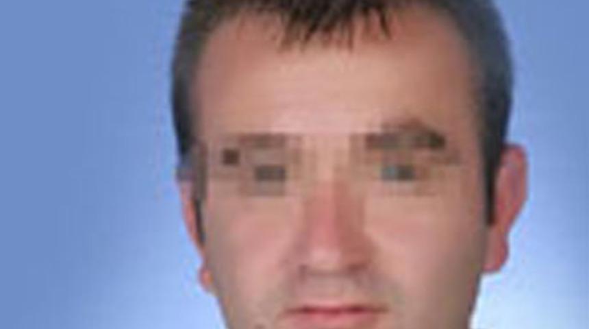 Kız kardeşi ve annesini öldürdü