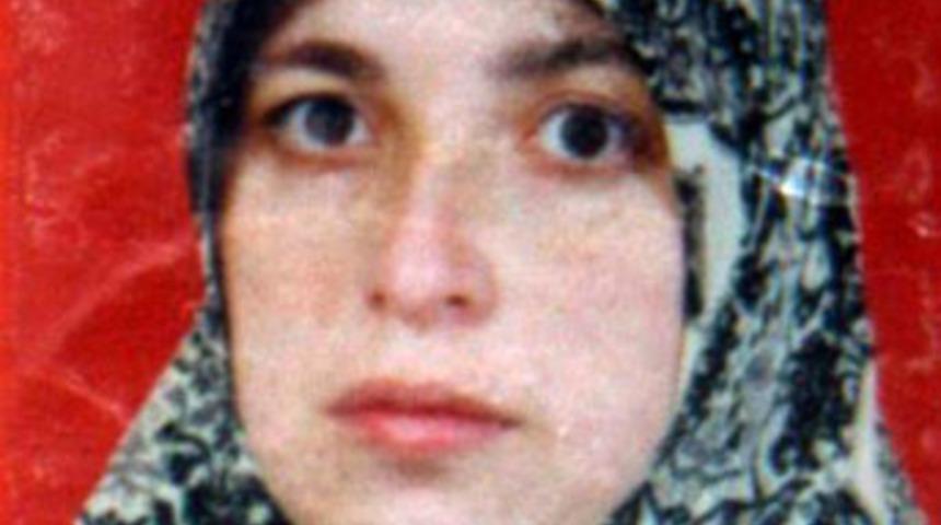 Hamile kadın halı asarken akıma kapıldı