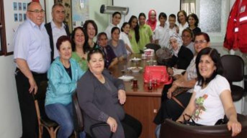 &Ouml;ğrenciler Kızılay'ı Ziyaret Etti
