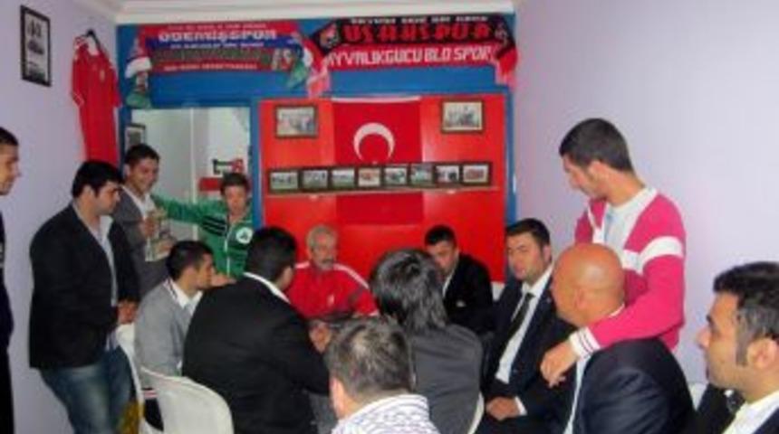 Gen&ccedil;lik Kolları Taraftar Derneğini Ziyaret Etti