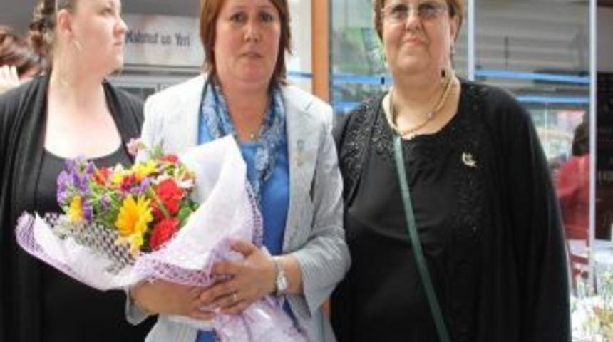 Mhp İzmir İl Kadın Kolları İl&ccedil;e Başkanları  Fo&ccedil;a'da