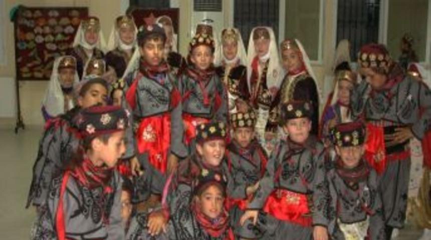 Halk Eğitim Merkezi Urlalılara Unutulmaz Gece Yaşattı