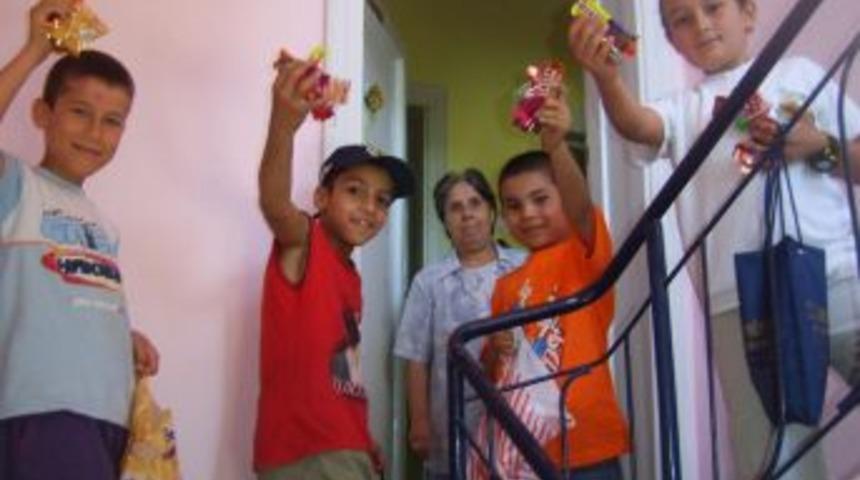 Konyalı &Ccedil;ocuklar Kandili Şivlilik'le Kutladı